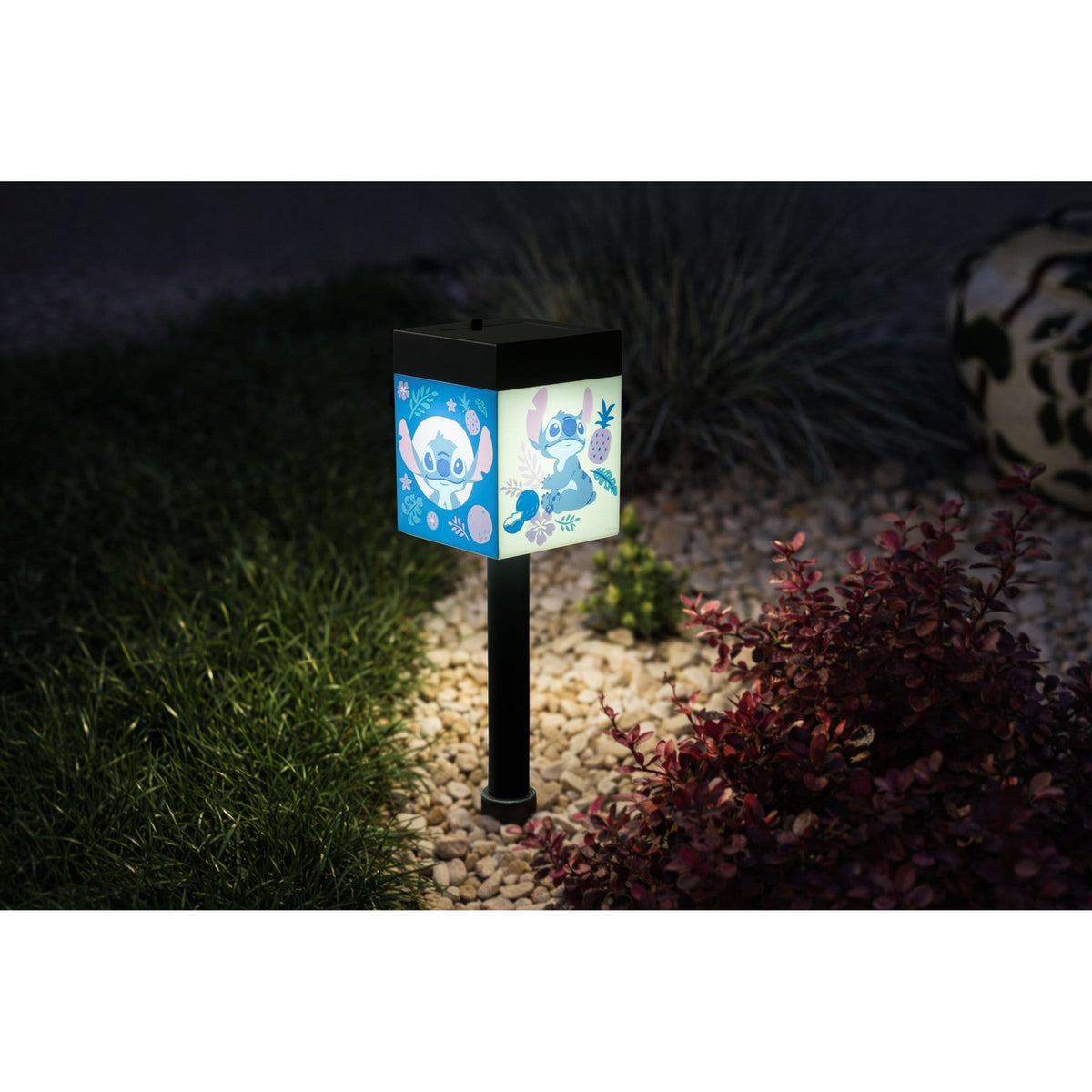 Immagine del prodotto Lilo & Stitch LunaGlo Lampada Solare da Giardino con Piquetto Stitch