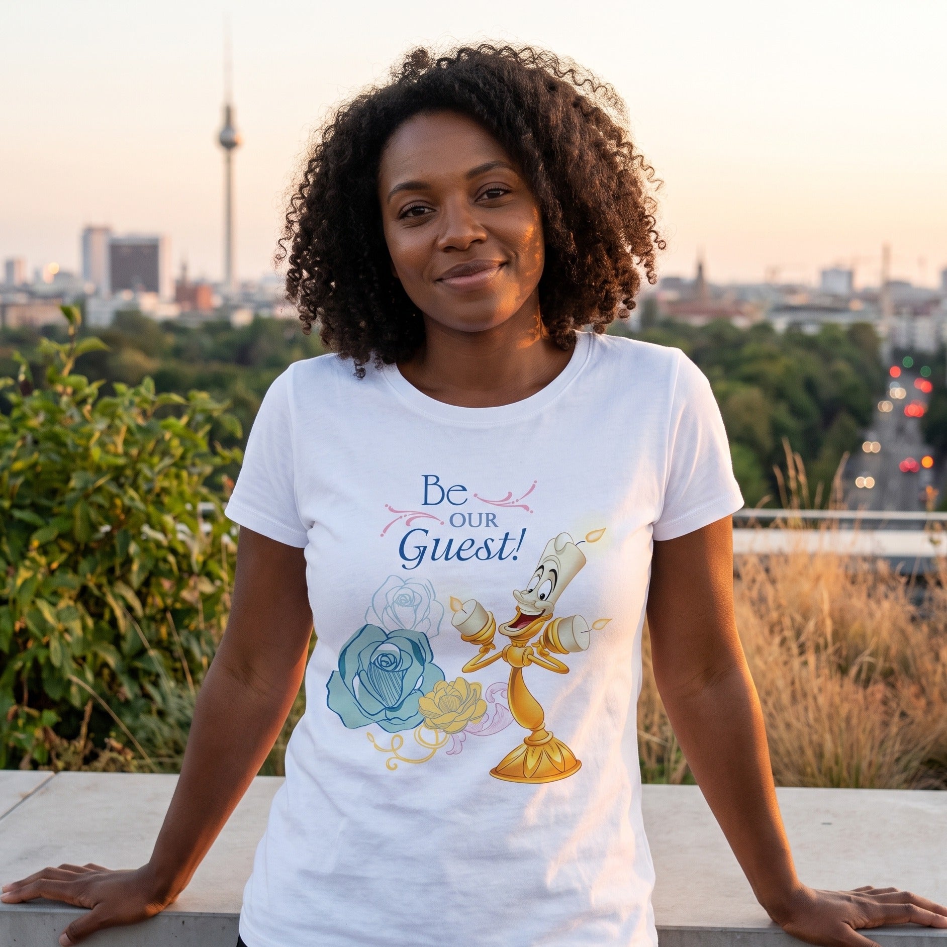 Immagine del prodotto La Bella e la Bestia - Be Our Guest T-shirt donna bianca