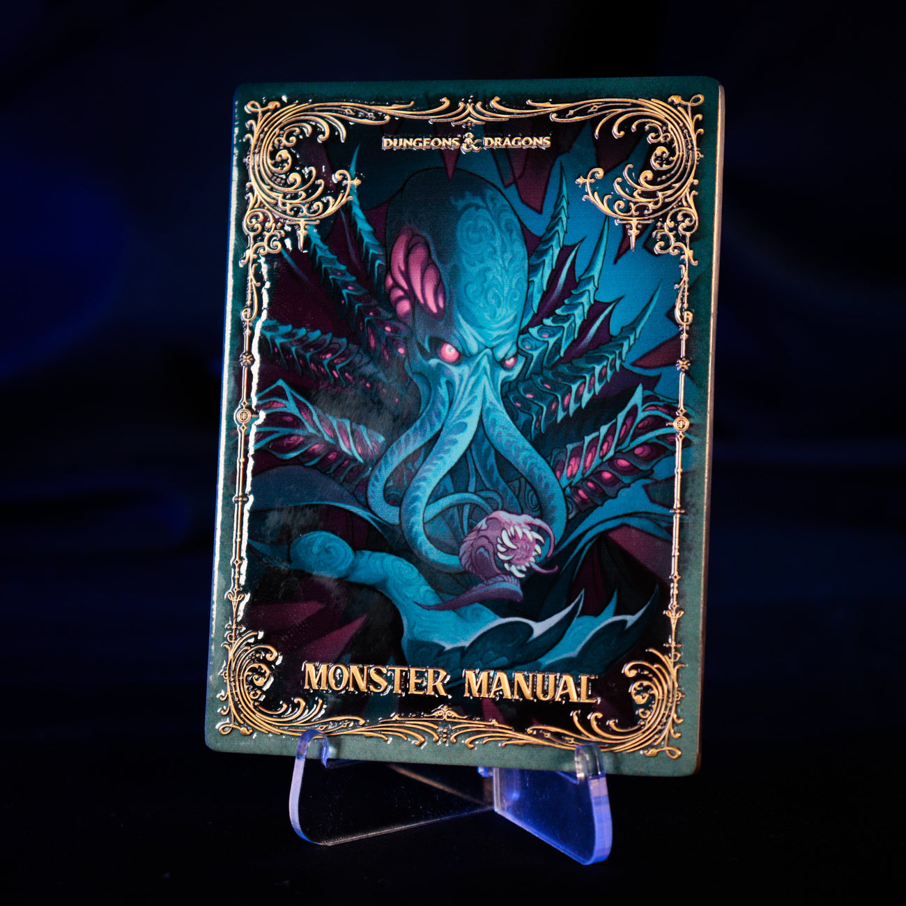 Immagine del prodotto Dungeons & Dragons – Lingotto in metallo Monster Manual Alternate Cover Edizione Limitata