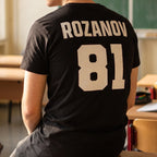 Immagine del prodotto T-shirt maglia Rozanov per fan di Heated Rivalry