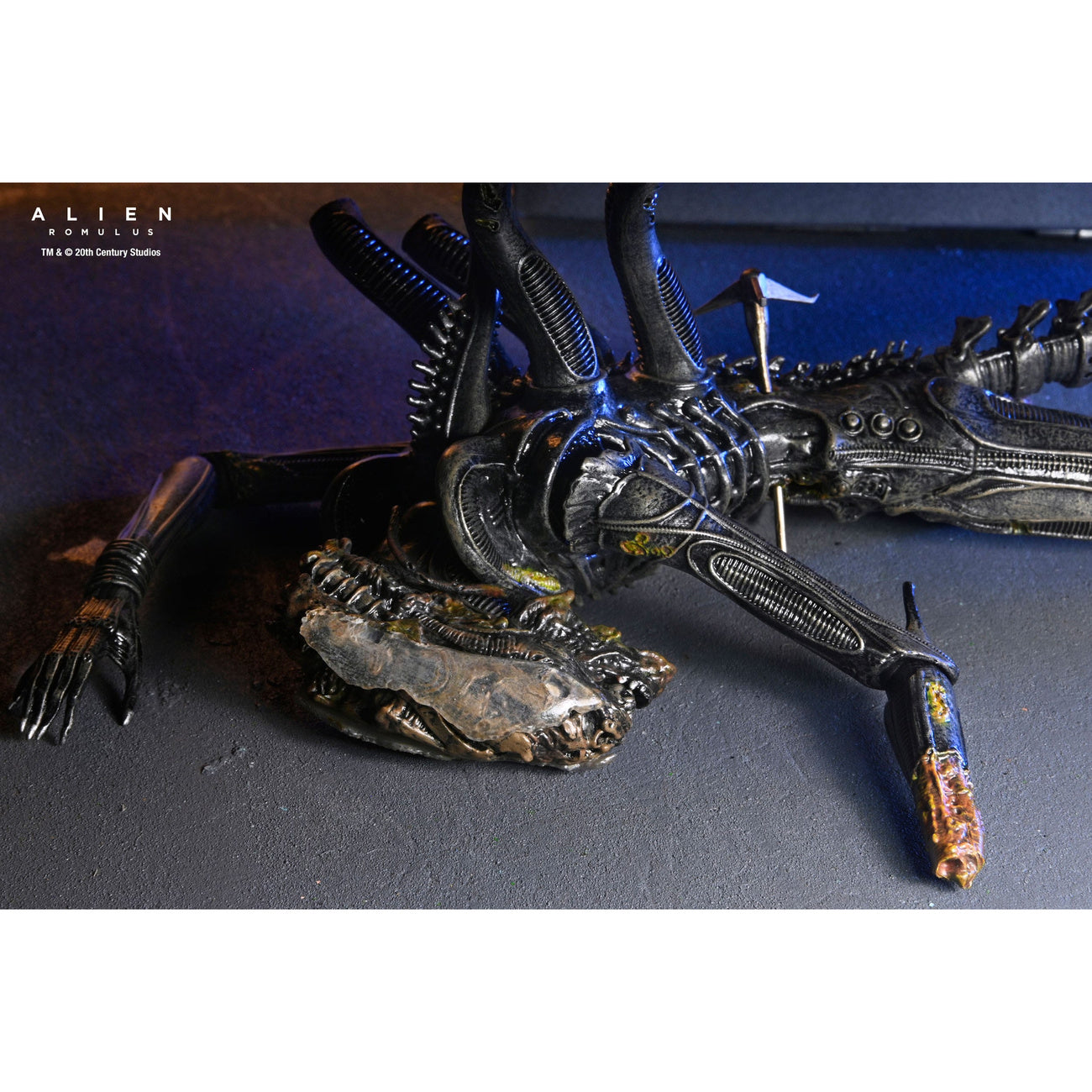 Immagine del prodotto Alien: Romulus Action Figure Deluxe Suspended Lab Xenomorph