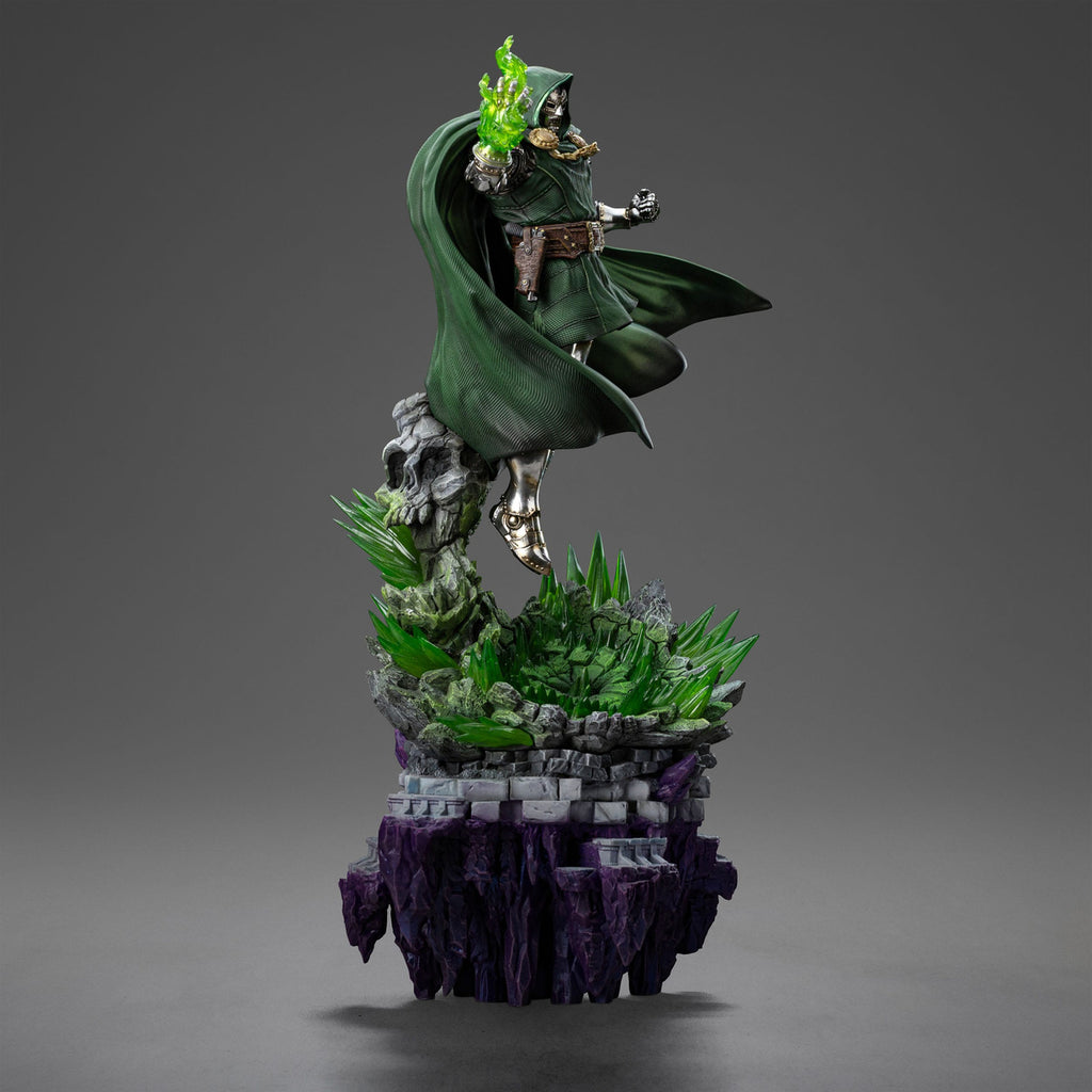Immagine del prodotto Statua Doctor Doom Marvel Legends Diorama Art Scale