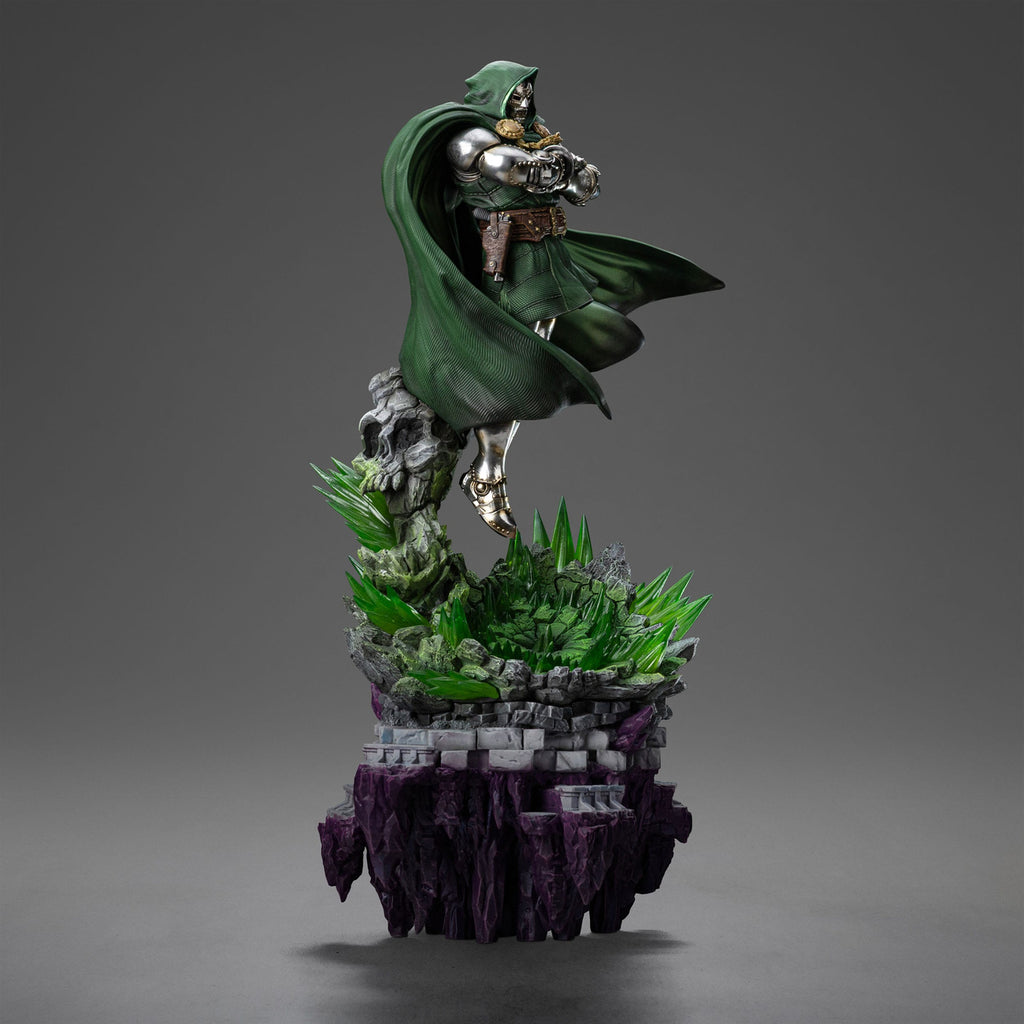Immagine del prodotto Statua Doctor Doom Marvel Legends Diorama Art Scale