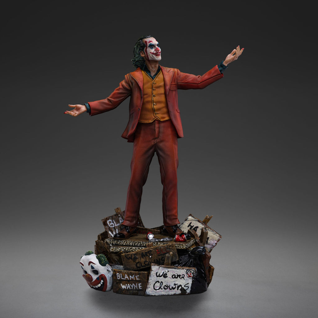 Immagine del prodotto DC Comics Statua Art Scale Deluxe 1/10 Joker (Arthur Fleck)
