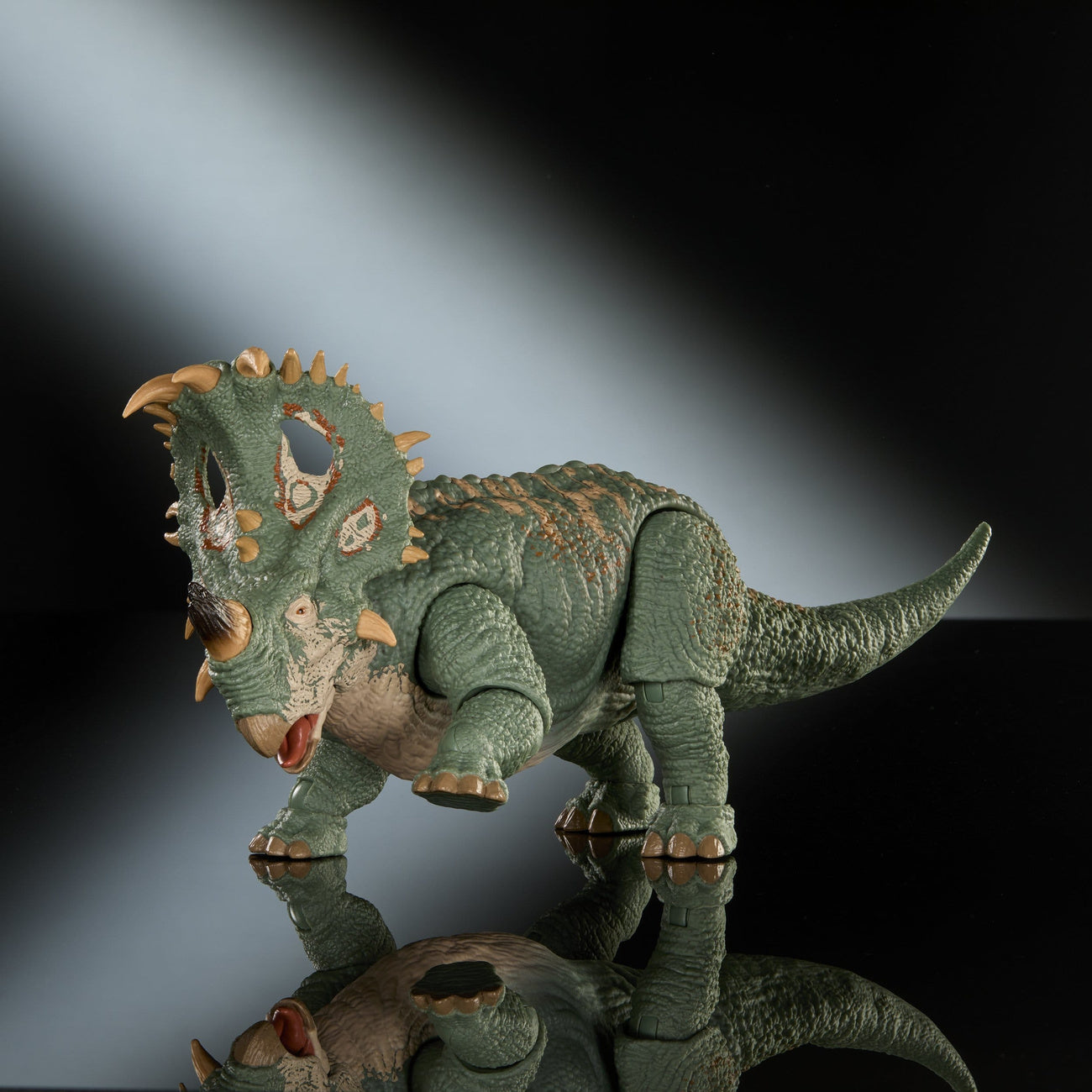 Immagine del prodotto Action figure Sinoceratops Jurassic World Hammond Collection