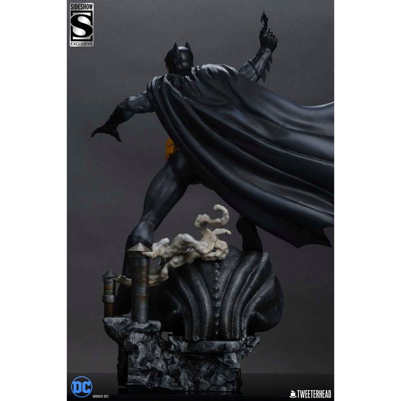 Immagine del prodotto DC Comics Maquette 1/4 Batman (Black and Gray Edition) 66 cm