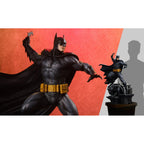 Immagine del prodotto DC Comics Maquette 1/4 Batman (Black and Gray Edition) 66 cm