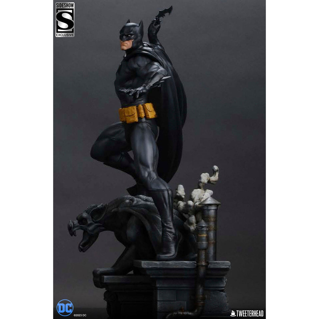 Immagine del prodotto DC Comics Maquette 1/4 Batman (Black and Gray Edition) 66 cm