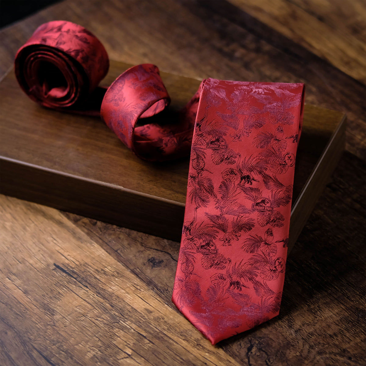 Product image Jurassic Park - Red Jungle Tie