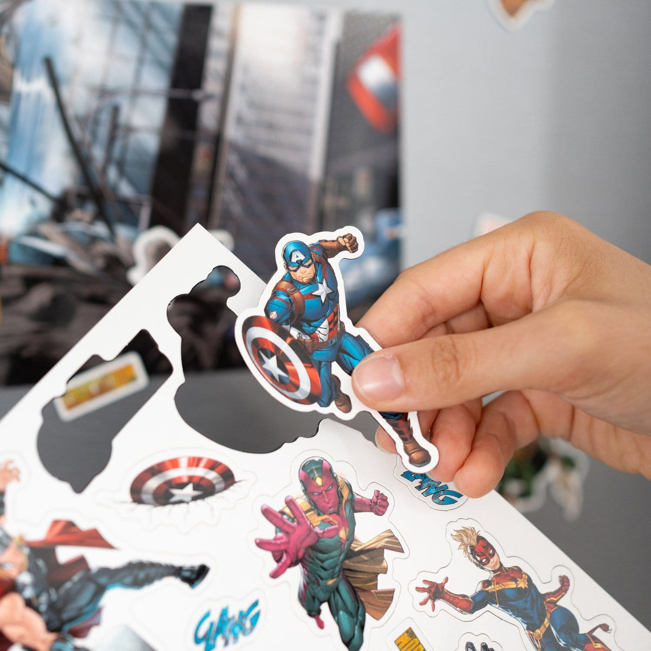 Product image Marvel Avengers Die-Cut Magnet Set