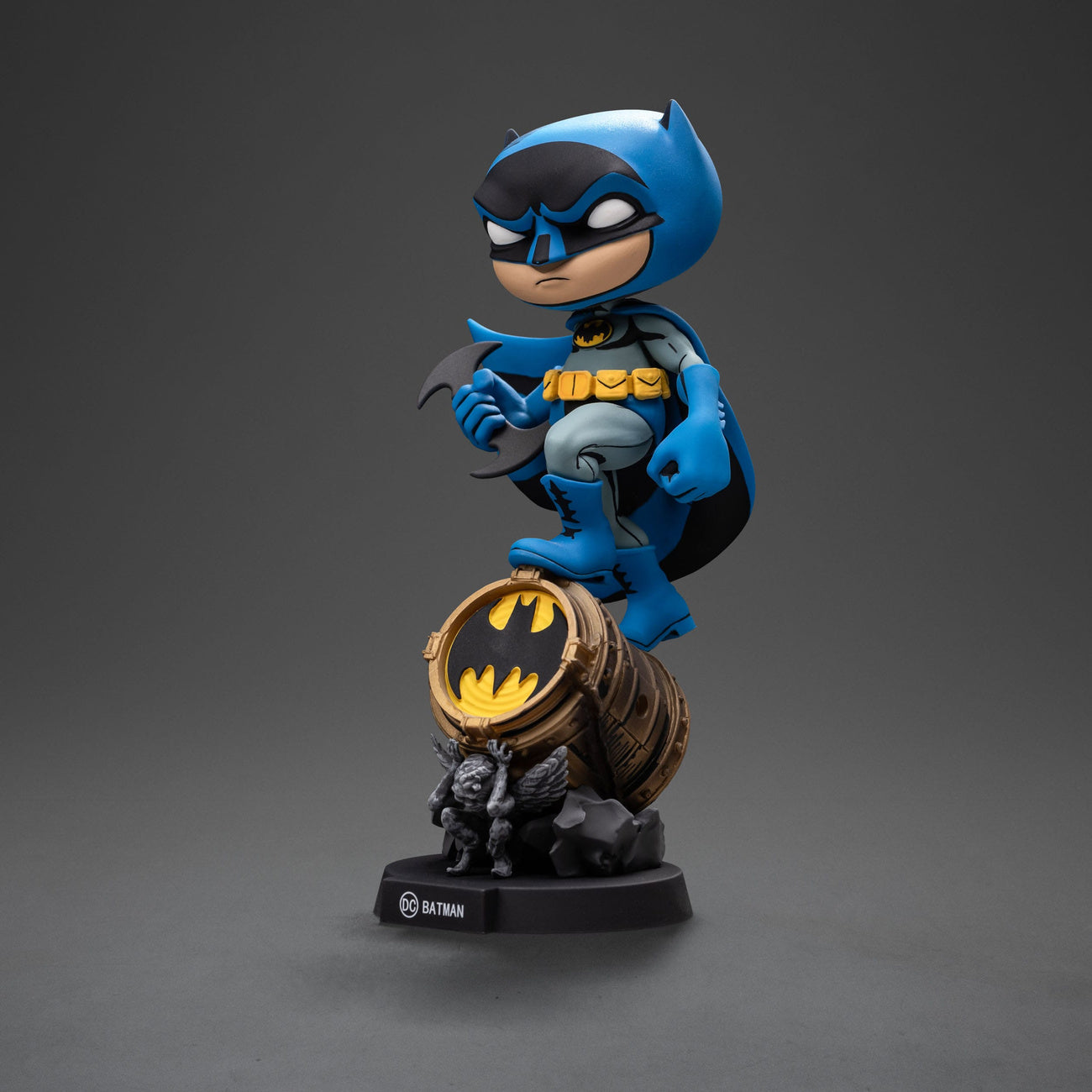Immagine del prodotto Figura in PVC Mini Co. Batman on Bat-Signal (Variante blu)