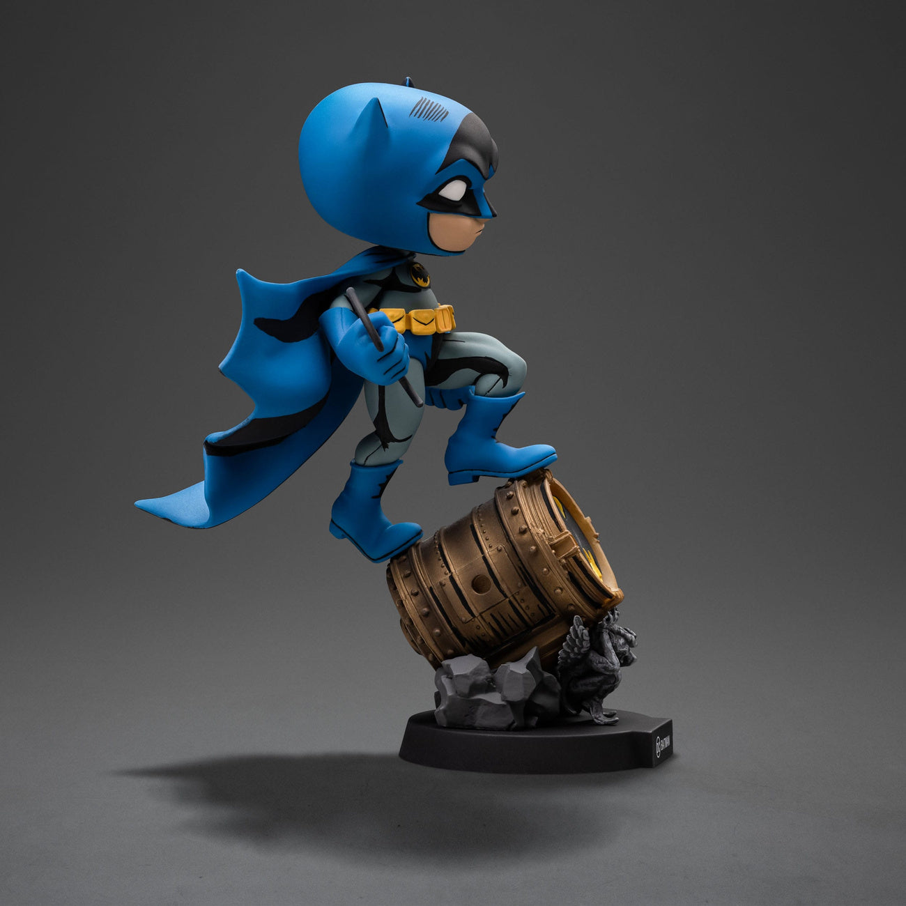Immagine del prodotto Figura in PVC Mini Co. Batman on Bat-Signal (Variante blu)