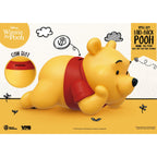 Immagine del prodotto Winnie the Pooh Piccolo salvadanaio in vinile Winnie sdraiato 17 cm